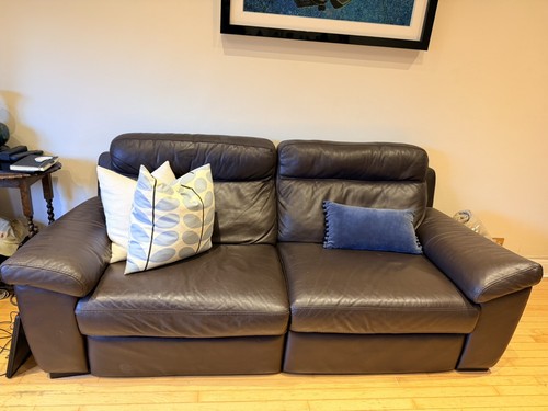 Great condition seater - 3,